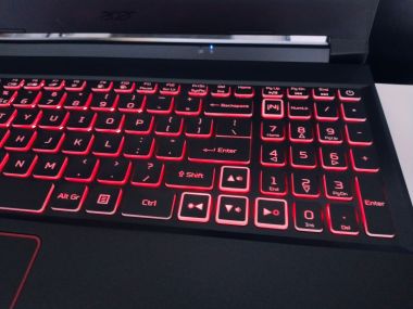 ACER NITRO 5 AN515-55 i5-10300H | 16GB | 512GB | GTX 1650Ti 4GB | 15.6″ FHD 144Hz | W11 HOME
