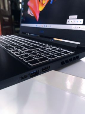 ACER NITRO 5 AN515-55 i5-10300H | 16GB | 512GB | GTX 1650Ti 4GB | 15.6″ FHD 144Hz | W11 HOME