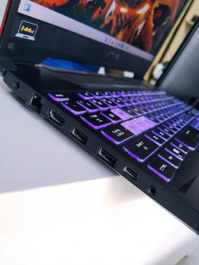 ASUS TUF GAMING F15 FX506LH i5-10300H | 16GB | 512GB | GTX 1650 4GB | 15.6