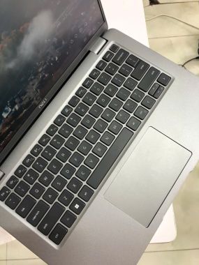 [Like New] Dell Latitude 5540 / Intel Core i5-1345U / Ram 16G / SSD 256G / Màn hình  15.6 FHD /  Màu bạc / Card đồ họa tích hợp Intel Iris Xe Graphics