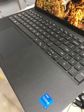 [Like New] Dell vostro 3530 /  Intel Core i5-1334U  / Ram 8G / SSD 256GB / Màn hình 15.6 icnh FHD / Vỏ nhựa cao cấp màu đen