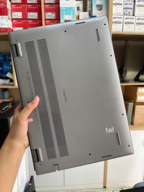 [ Like new] Dell Vostro 5620 / Intel Core i7-1260P / Ram 8GB DDR4 / SSD 256G  NVMe /  Màn 16