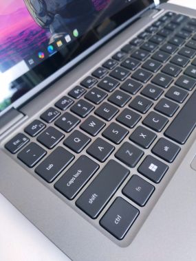DELL LATITUDE 3340 2in1 i5-1335U | 8G | 256G | 13.3