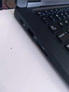 DELL LATITUDE 5480 i7-6600U | 8GB | 256GB | 930MX | 14