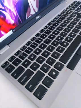 DELL LATITUDE 5511 i7-10850H RAM 16G SSD 512G 15.6