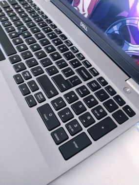DELL LATITUDE 5511 i7-10850H RAM 16G SSD 512G 15.6