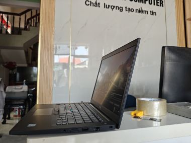 Dell latitude 7480，i5-7300U ram 8G SSD 256G 14