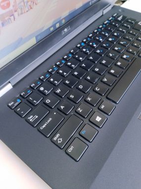 DELL LATITUDE E7470 | i5-6300U | 8GB | 256GB | 14