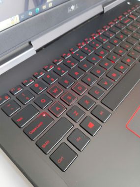 DELL INSPIRON 15 GAMING 7577 i7-7700HQ | 8GB | SSD 128GB | HDD 1TB | RTX 1050 Ti 4GB | 15.6