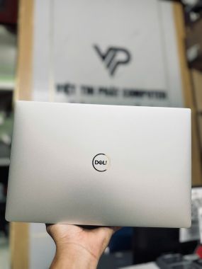 Dell XPS 7390 i7-10710U RAM 16G SSD 512G 13.3