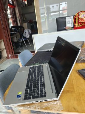 HP PROBOOK 450 G8 i5-1135G7/RAM-8GB/SSD-256G MX450 2G 15.6