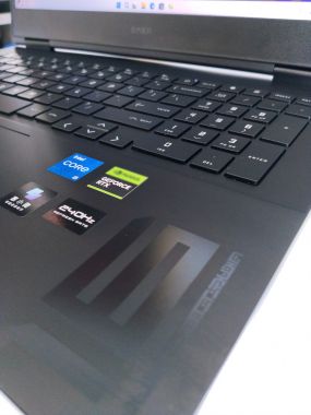 HP OMEN 16 WFOXX I5-13500H | 16GB | 512GB | RTX 4060 8GB | 16.1