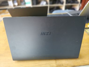 MSI 15 A5M RYZEN5-5500U | 8GB | 512G | 15.6
