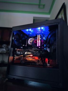 PC AERO TITAN X i7-9700 16GB SSD NVME 250GB HDD 1TB RTX 2070 SUPER