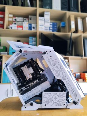 PC VTP OMEGA FROST Xeon E5-2673 v3 | RAM 32GB | SDD 256GB | AMD Redeon RX 580 2048SP